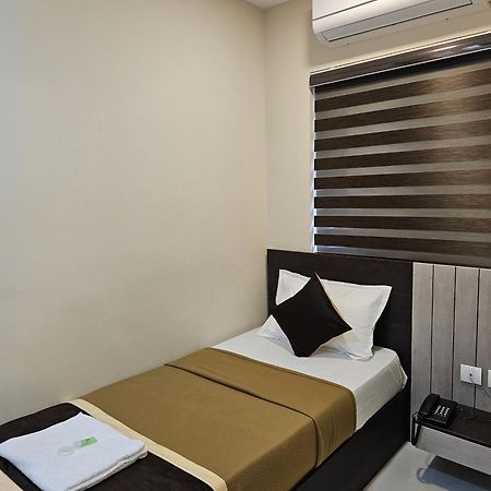 Thaal Residency Cheruvathur-Hala Groups Nileshwar Bagian luar foto