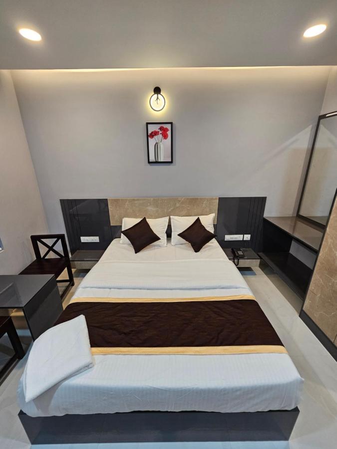 Thaal Residency Cheruvathur-Hala Groups Nileshwar Bagian luar foto