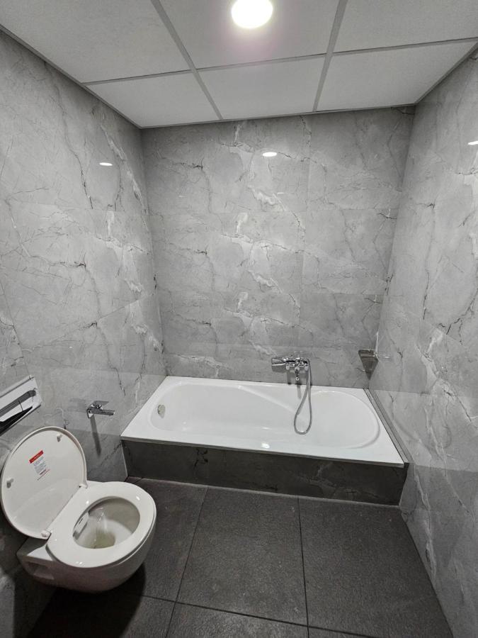 Thaal Residency Cheruvathur-Hala Groups Nileshwar Bagian luar foto