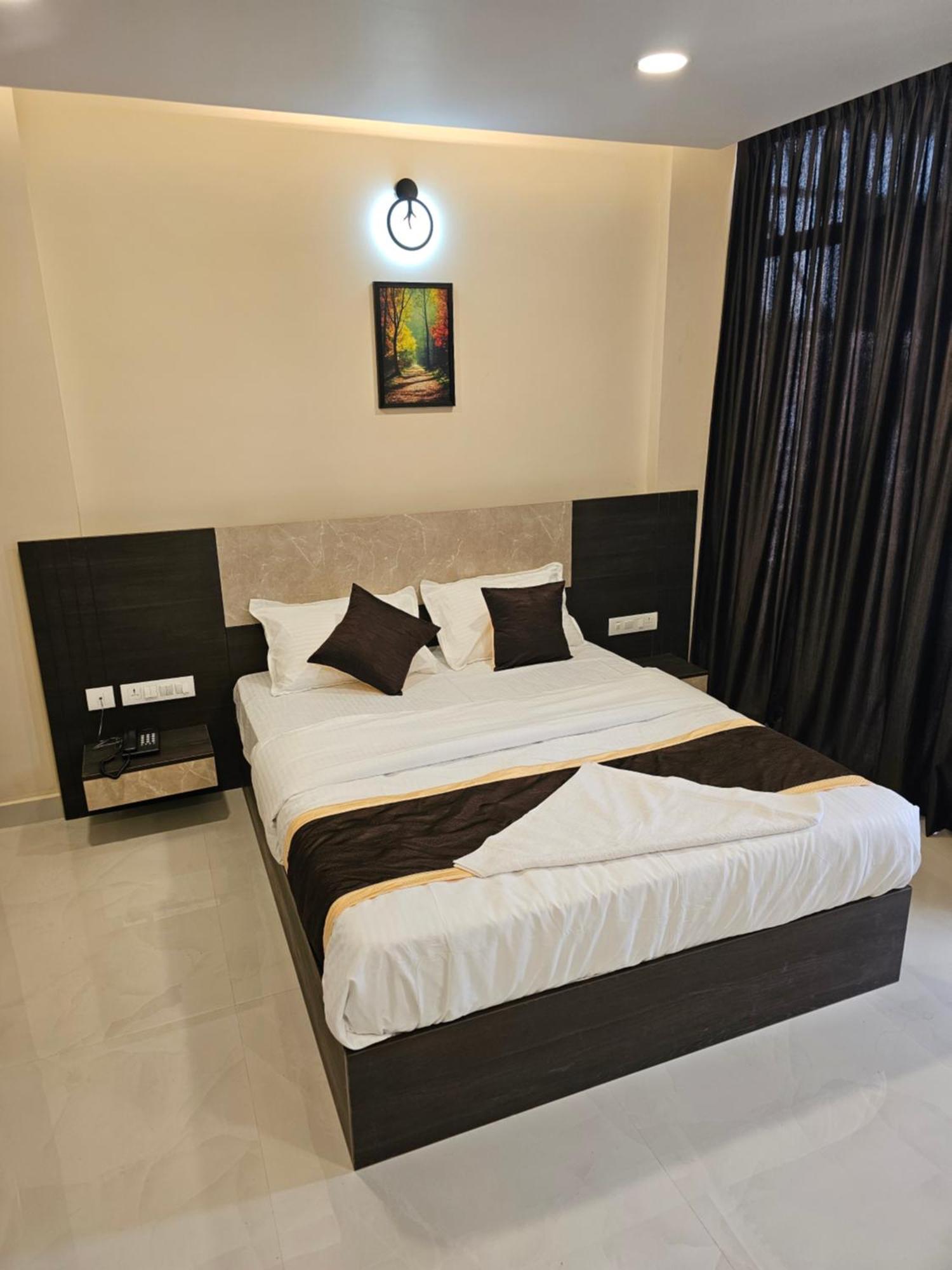 Thaal Residency Cheruvathur-Hala Groups Nileshwar Bagian luar foto